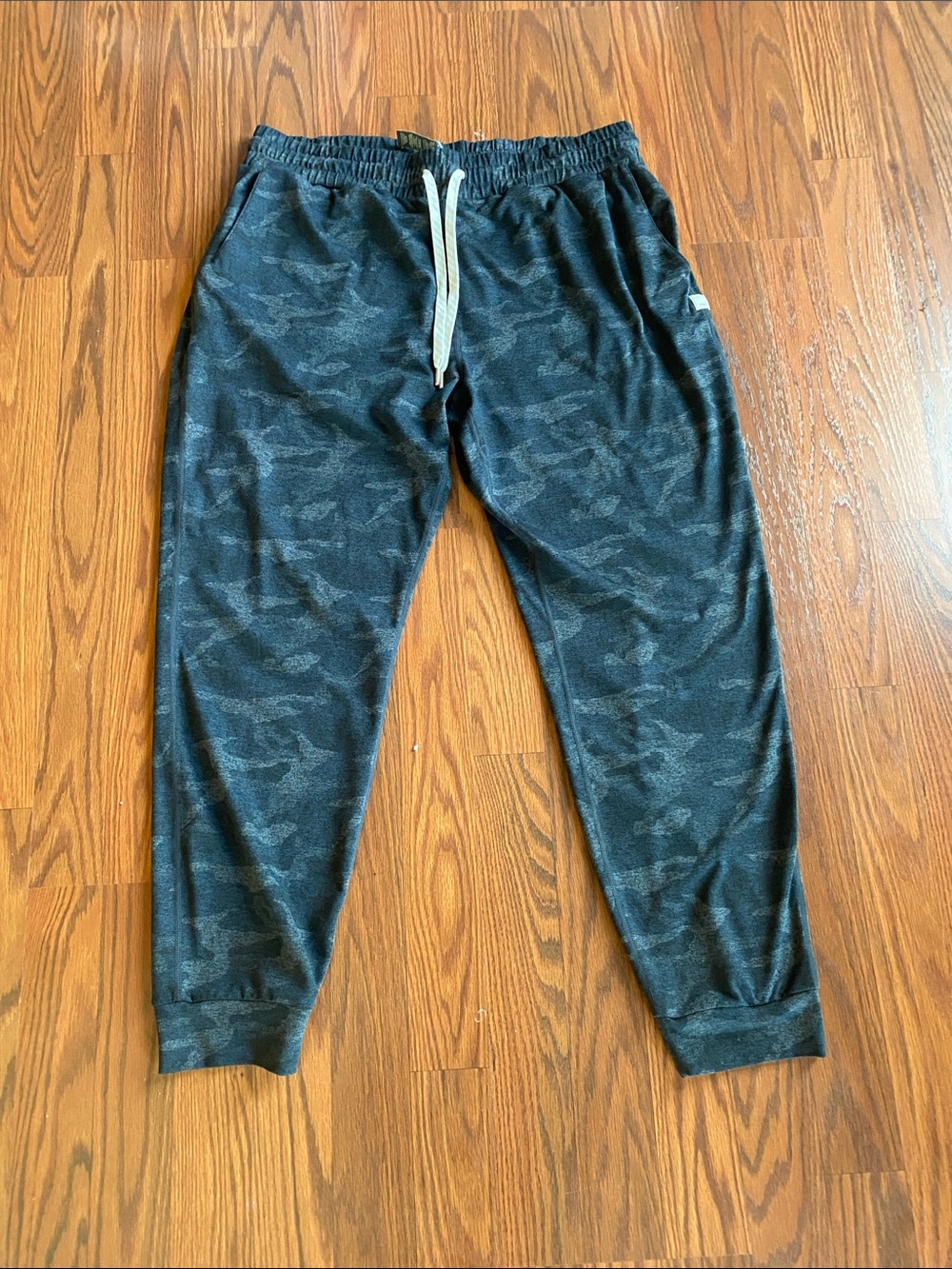 Vuori Black & Dark Gray Camo Jogger Pants